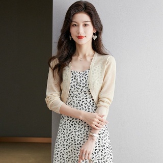 윈터솔져 여자데일리룩 간절기 카디건 루즈핏 아이스니트 숄 여름 반코트 거즈나시 스커트 블라우스 KUK2