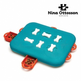 AK온라인몰 Nina Ottosson [니나오토슨] 지능개발장난감 도그 카지노 레벨3 - 트렌디 감성의 스마트한 쇼핑공간